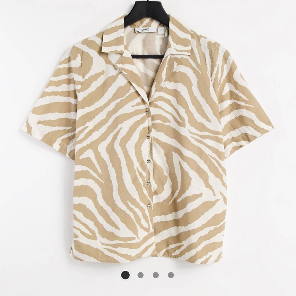 Only Brand Zebra Print Shirt Size Small